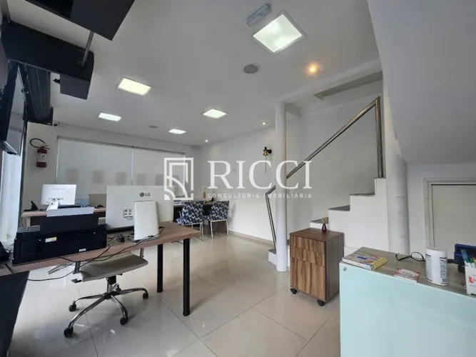 Ponto comercial à venda no Gonzaga Santos RICCI
