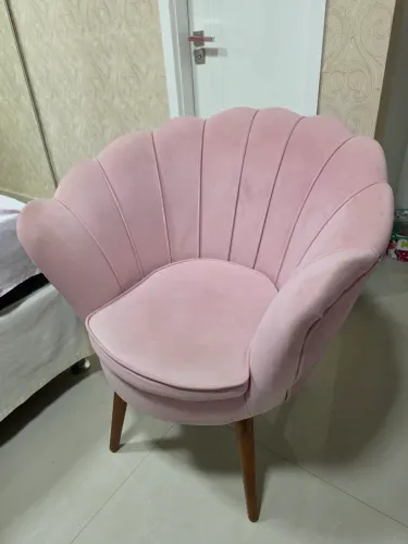 Poltrona pétala confortável 