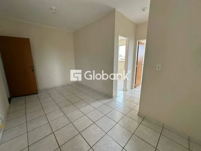 Apartamento para Aluguel Village do Lago I | Montes Claros/MG, 02 Quarto(s)