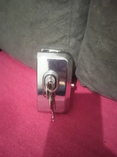 FECHADURA PORTA VIDRO (detalhe) 