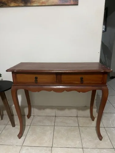 Aparador Antigo com Duas Gavetas