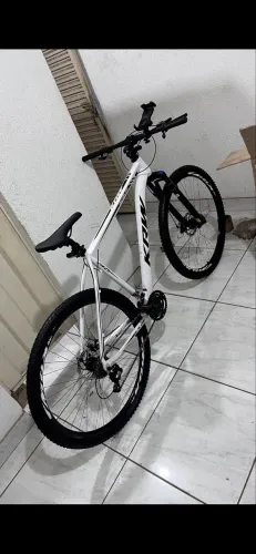 Bike KRW K3.0 aro 29 semi nova 