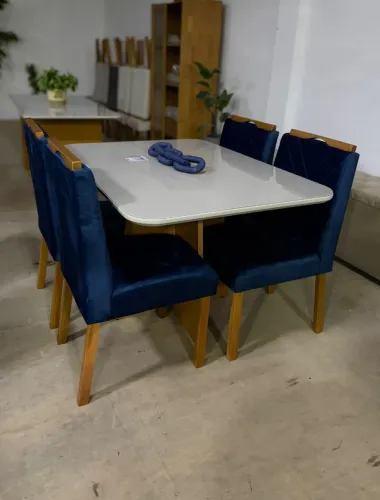 Mesa Alice com 4 cadeiras 1.20x90m