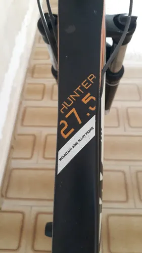 Bicicleta Aro27,5 ,  24 Marchas Cambio Shimano e Transbike de engate.