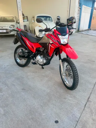 Vendo troco ou financio bros 160