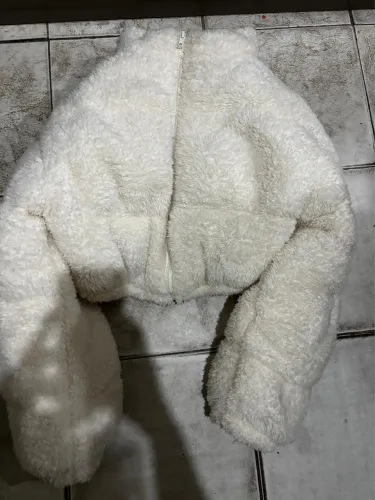 Jaqueta Teddy Off White Peluciada ? Veste P/M ?