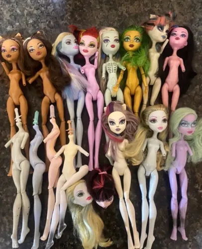sucatas monster high