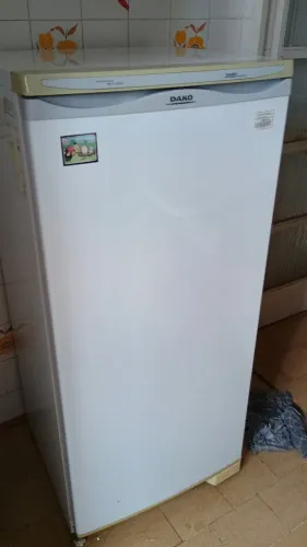 Geladeira DAKO 240L