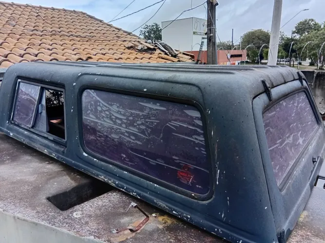 Capota fibra hilux