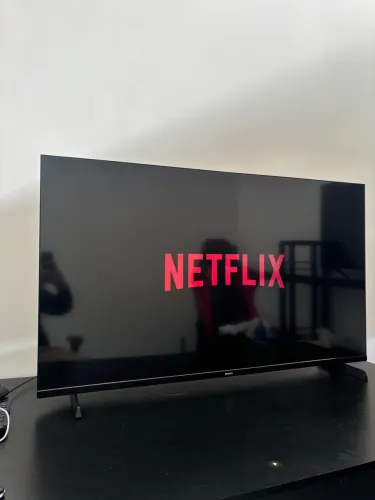 Televisão Philips 50 Polegadas 4K | Smart TV Android | Muito nova