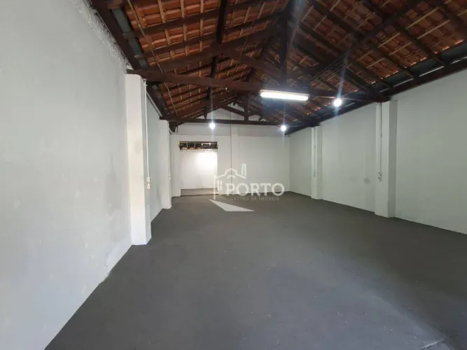 Ponto Comercial Barracão/ Galpão à venda no bairro Vila Rezende em Piracicaba