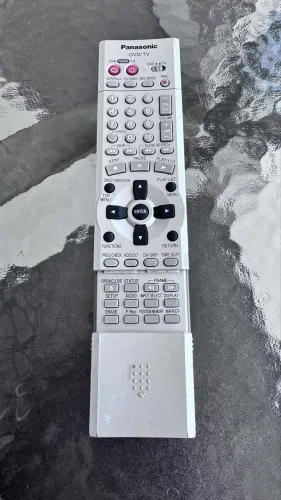 Controle Remoto Original Panasonic EUR7615KN0 - DVD-CV290 e outros modelos