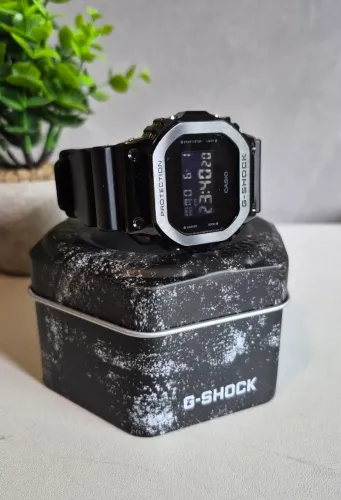 Casio G-Shock GM-5600B-1DR Original Preto Metal Acompanha Caixa