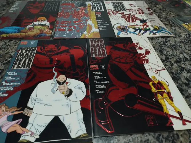 Daredevil the man without fear. Importado em inglês