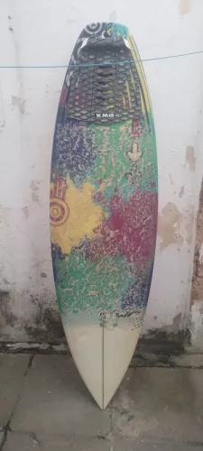 Vendo prancha JM 5,11 19,5 de meio 31l