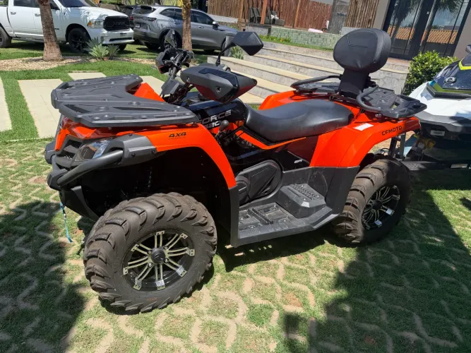 Quadriciclo 520L