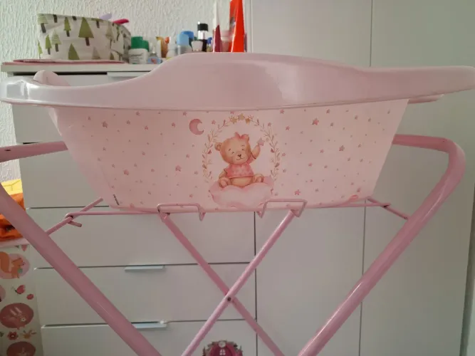 Conjunto banheira e bacia Plasutil + suporte metal rosa