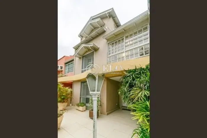 Casa 4 Dormitórios