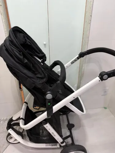 carrinho de bebê + bebê conforto 