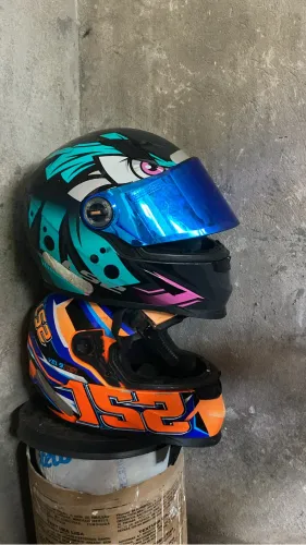 Vendo par de capacete