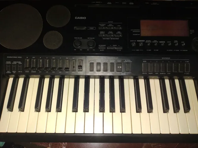 VENDE-SE TECLADO CASIO CTK-7000. PARA RETIRADA DE PEÇAS 
