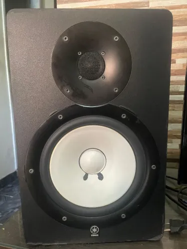Par Monitor Yamaha Hs80