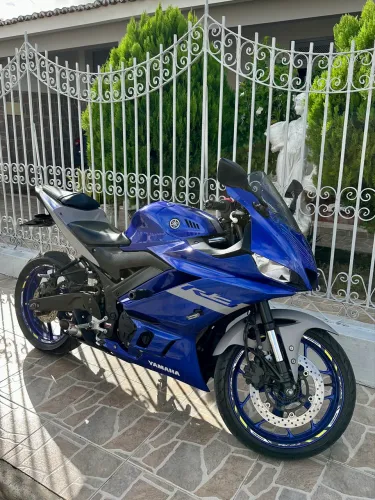 Yamaha R3 ano 2021 EXTRA!! Menos de 15.000km rodados