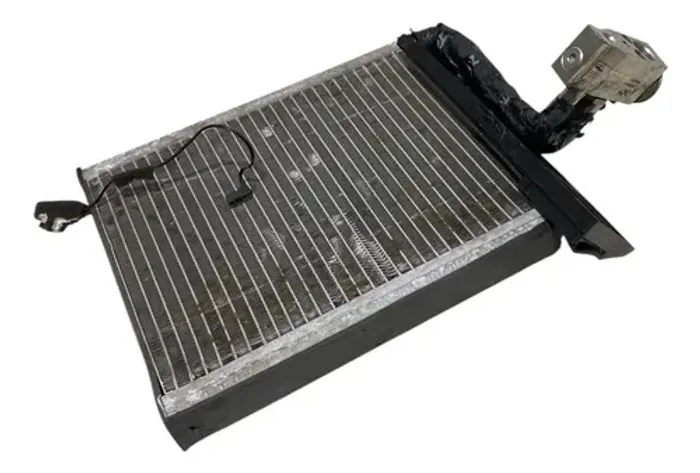 Radiador C/ Valvula De Expansão Chery Tiggo 2 1.5 2020