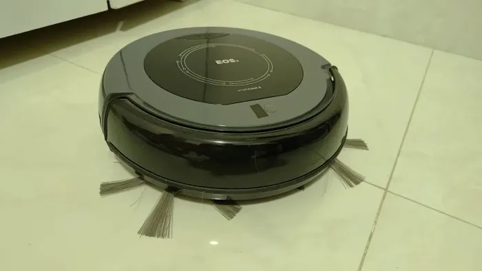 Robo aspirador EOS