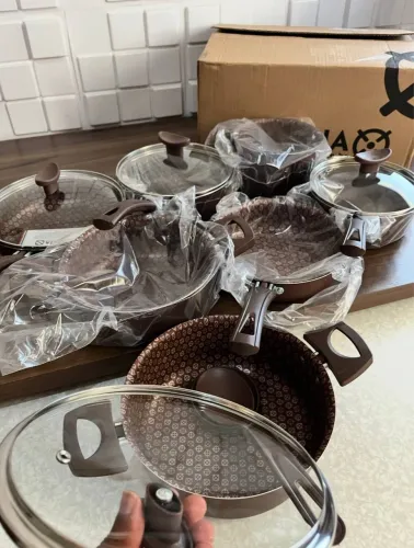 Panela antiaderente 10 peças, sem uso e na caixa