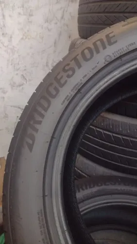 PNEUS 225/55R18 