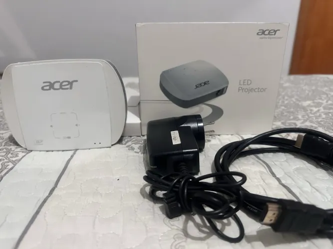 Projetor Acer C205 LED