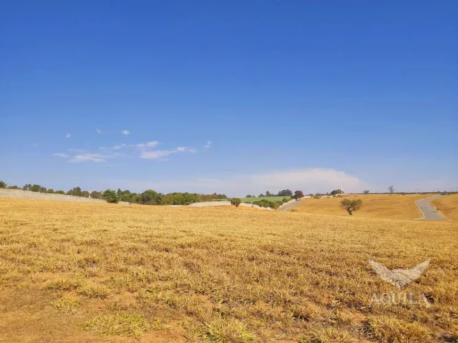 TERRENO DE ESQUINA COM 1002 m² NO RESIDENCIAL UP SOROCABA