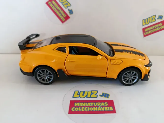 Carrinho colecionável escala 1/32 - Camaro