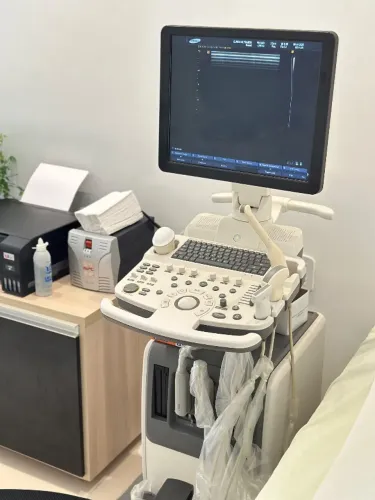 Máquina de Ultrassonografia Sonoace R7
