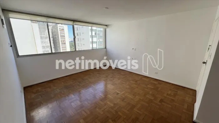 Apartamento 3 dormitórios (1 suíte) no Itaim Bibi. Venda e Locação.
