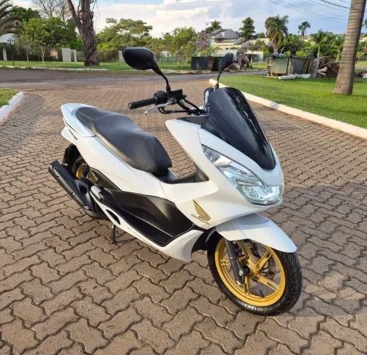 Honda PCX 150 DLX 2016