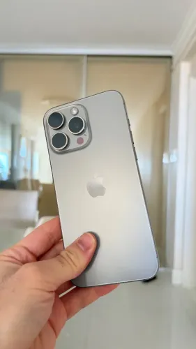 iPhone 15 Pro Max - 256gb - Titanium Natural - Impecavel