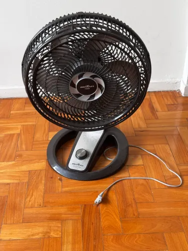 Ventilador Britânia Turbo BVT410 40cm de Mesa
