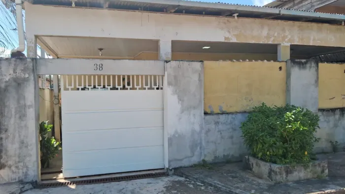 CASA PARA VENDA NO PACOVAL - Rua Manoel Pacífico Cantuária,38.