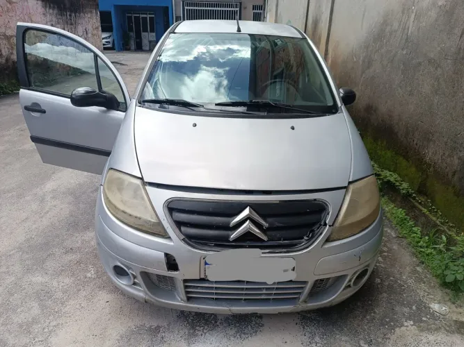 Citroen C3 GLX 1.4/ GLX Sonora 1.4 Flex 8V 5P 2011