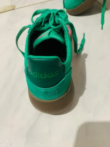 Vendo tênis da adidas