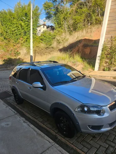 Fiat Palio Weekend Trekking 1.6 Flex 16V 5P 2016