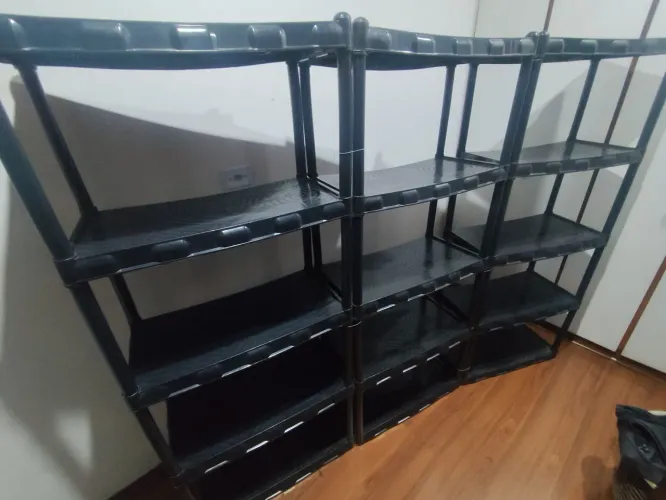 3 Prateleiras de Plástico, Estantes Organizadoras, fácil montagem, completas 