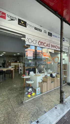 Grande oportunidade: Passo Ótica completa, em funcionamento, incluindo carteira de client