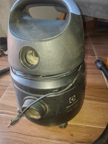 Aspirador eletrolux - 1400w
