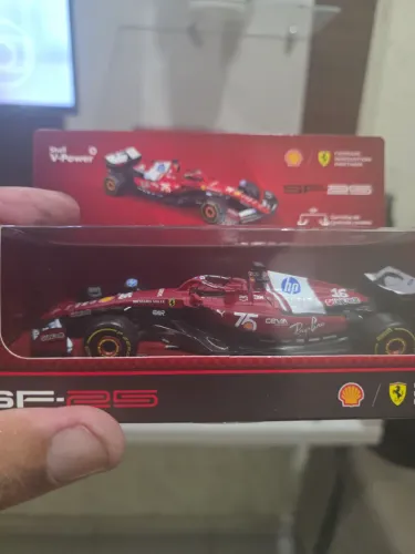 Ferrari sf 25 miniatura shell modelo 2026
