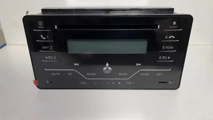 Rádio novo e original Mitsubishi Lancer CA541800