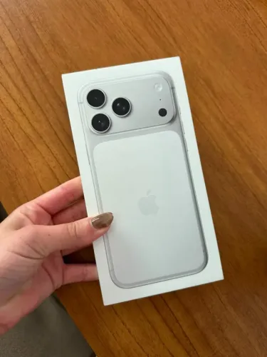 Vendo ou Troco Iphone 17 Pro Max 512GB Lacrado com 1 ano de garantia