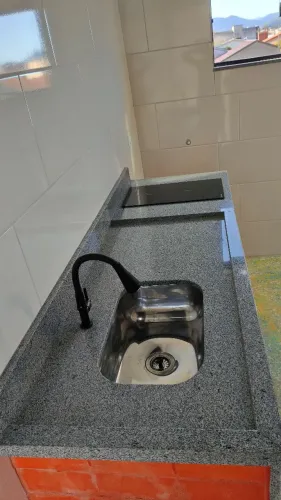 Alugo kitnet Próximo ao Trevo do Ribeirão